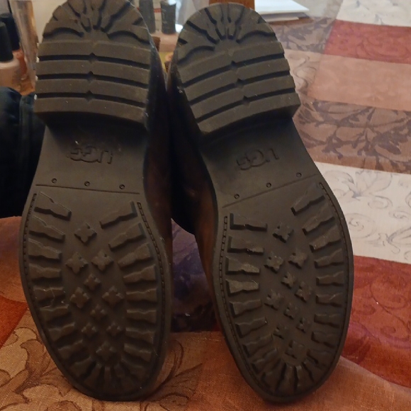 UGG Women's Chocolate Brown Winter Boots - Picture 5 of 5